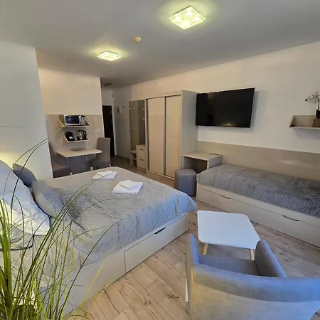 Elizabeth Apartment *