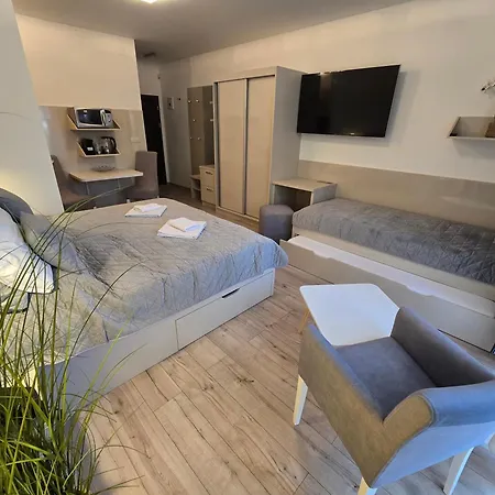 Elizabeth Bešeňová