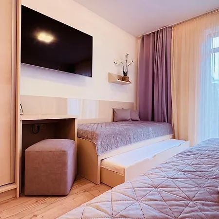 Elizabeth Apartment